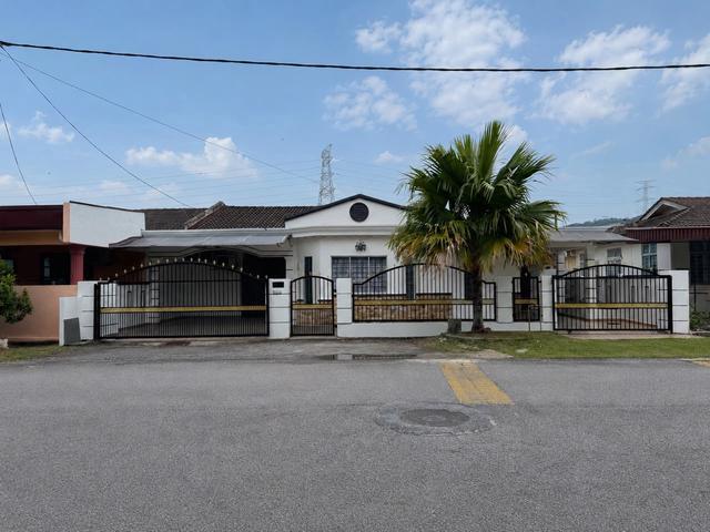 Residential House for sale in Sendayan Village, Negeri Sembilan