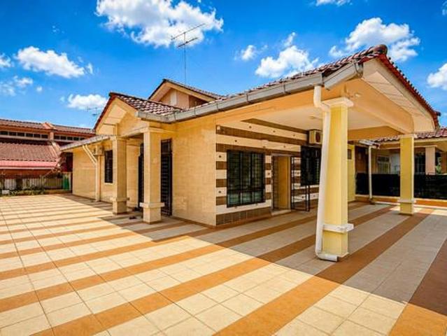 Residential House for sale in Kluang, Johor