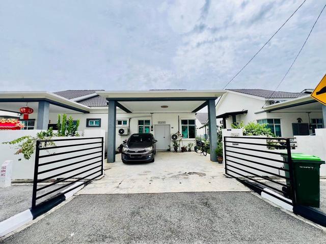 Residential House for sale in Lunas