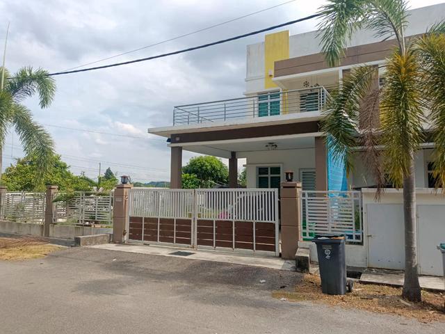 Residential House for sale in Malaka
