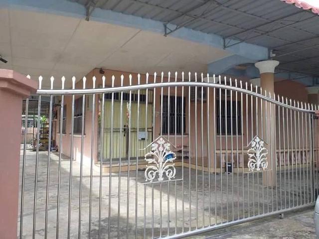 Residential House for rent in Long Miri
