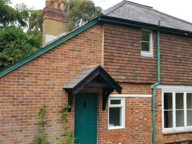 House for rent in Surrey, England