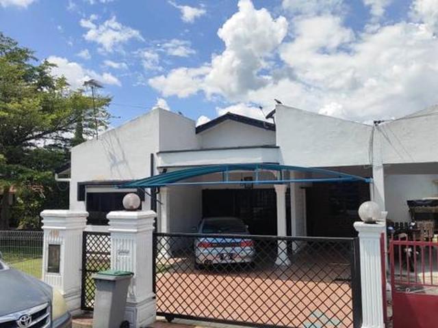 Residential House for sale in Sendayan Village, Negeri Sembilan