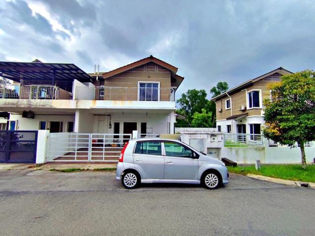 Residential House for sale in Puchong, Majlis Bandaraya Subang Jaya