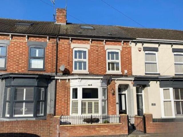 House for sale in Northampton, Northamptonshire