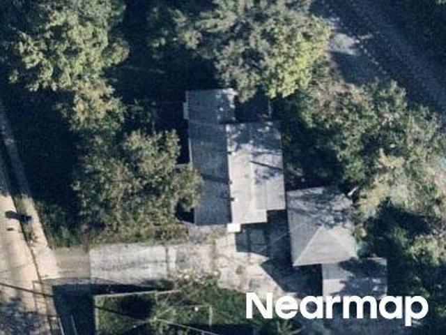 House for sale in Sloan, Alton