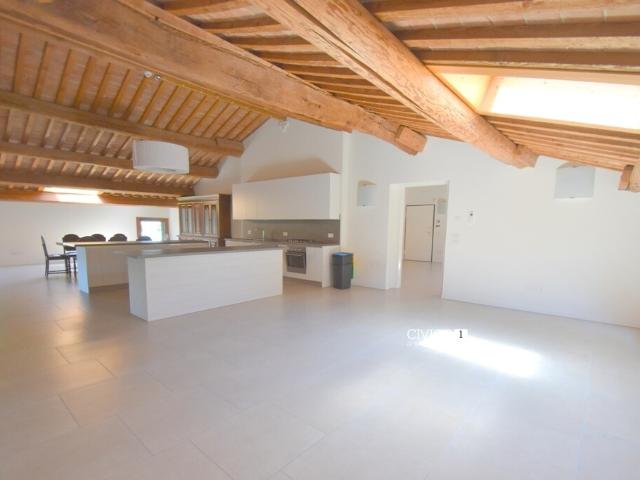 Villa Indipendente in affitto a Quinto Vicentino, Veneto