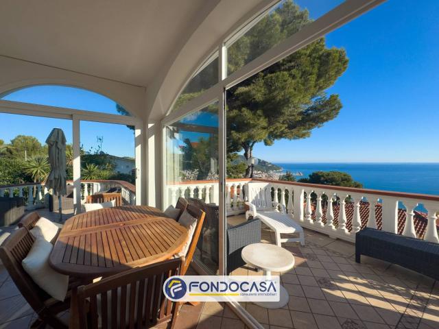 Villa Indipendente in vendita a Andora, Liguria