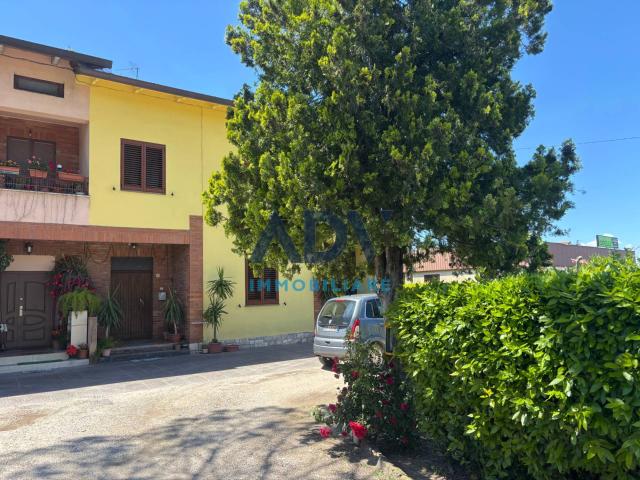 Villa Indipendente in vendita a Assisi, Umbria