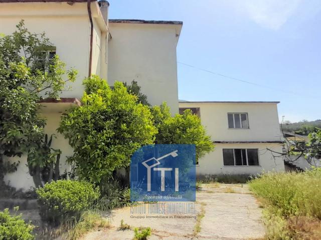 Villa Indipendente in vendita a Cassino, Lazio