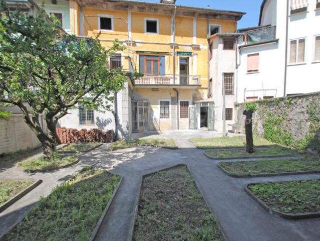 Appartamento in vendita a Castelgomberto, Veneto