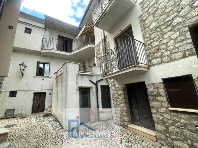Villa Indipendente in vendita a Cautano, Campania