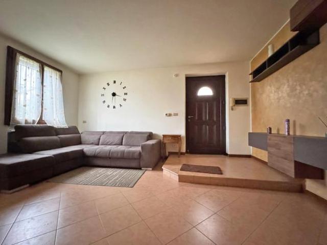 Villa Indipendente in vendita a Cornedo Vicentino, Veneto