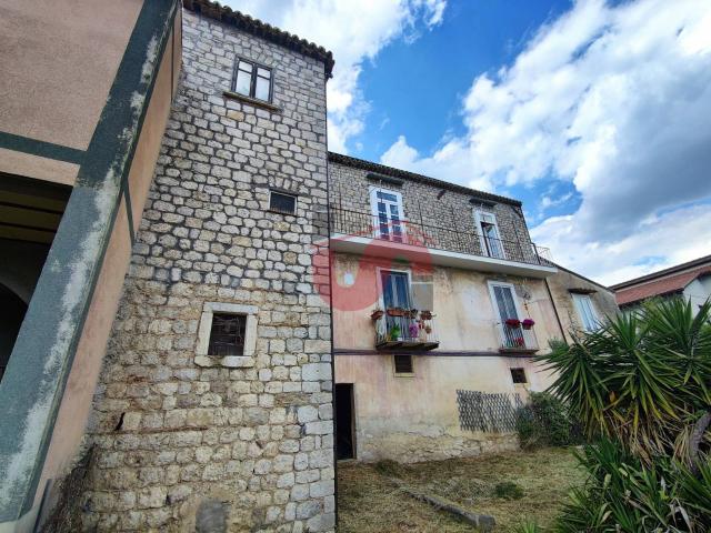 Villa Indipendente in vendita a Vitulano, Campania