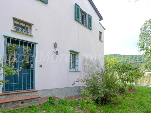 Villa Indipendente in affitto a San Vincenzo, Genova