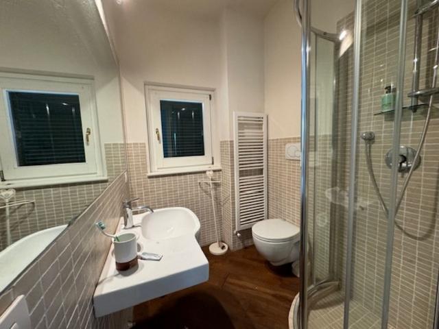 Villa Indipendente in affitto a Vittoria Apuana, Forte Dei Marmi
