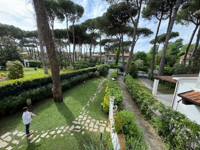 Villa Indipendente in affitto a Vittoria Apuana, Forte Dei Marmi