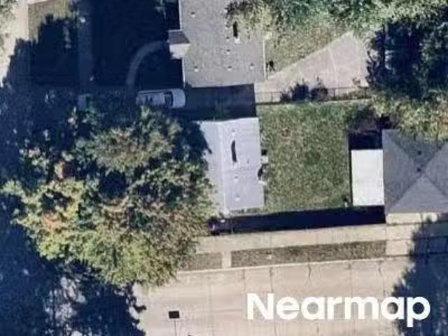 House for sale in Redford