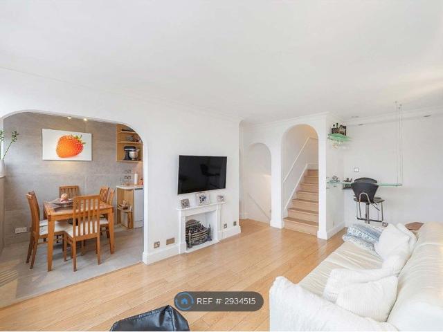 House for rent in Belgravia, Greater London