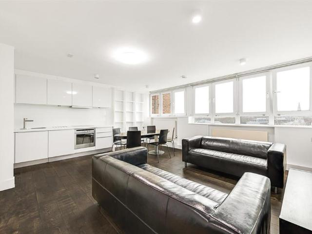 House for rent in Belgravia, Greater London
