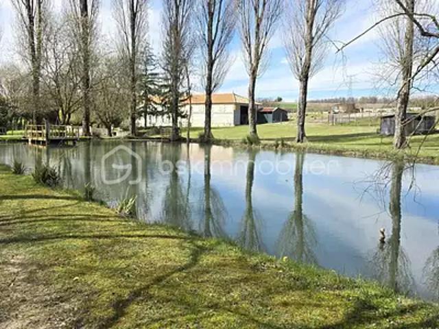 Maison vente à Semoussac, Chez Mallet