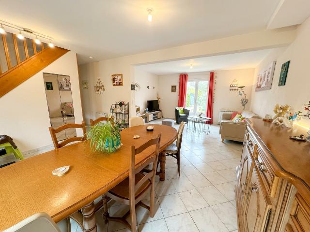 Maison vente à Le Bourg, Semoy