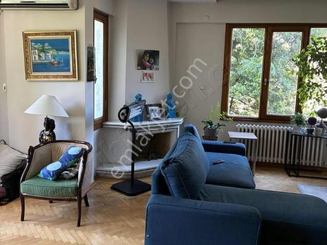 Kadiköy, İstanbul içerisinde kiralık mülk
