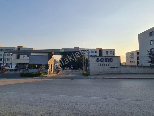 İzmit, Kocaeli içerisinde kiralık mülk