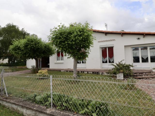 Maison vente à Saintes, Semussac
