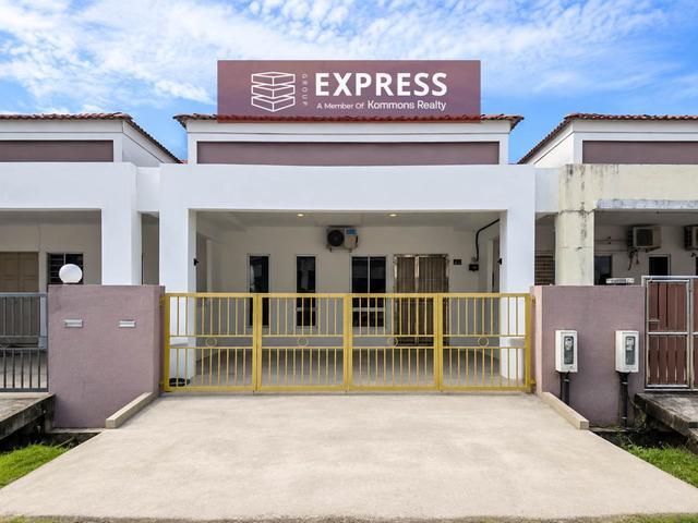 Terraced House for sale in Long Miri, Sarawak