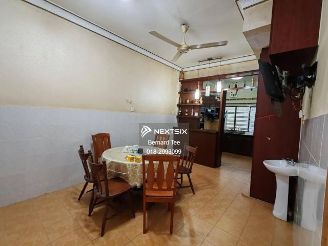 Warehouse for sale in Johor