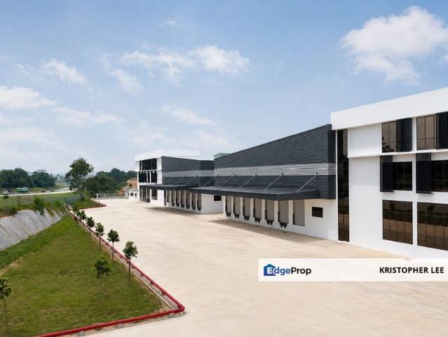 Warehouse for sale in Kulai