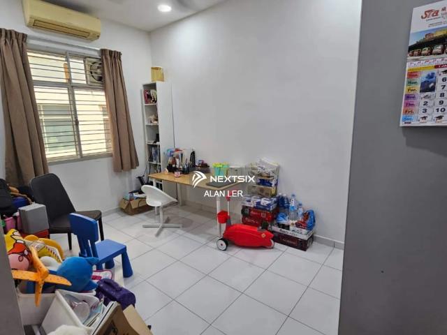 Warehouse for sale in Kulai, Johor