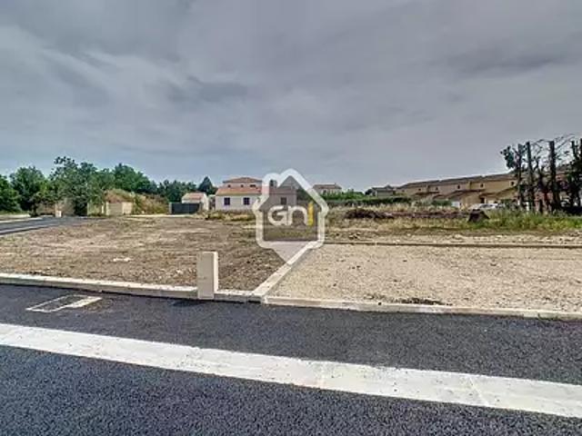 Terrain vente à Aix-en-Provence, Sénas