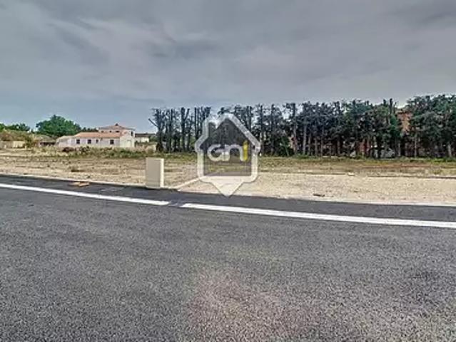 Terrain vente à Aix-en-Provence, Sénas