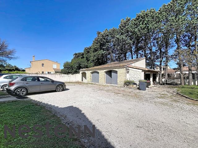 Garage vente à Aix-en-Provence, Sénas
