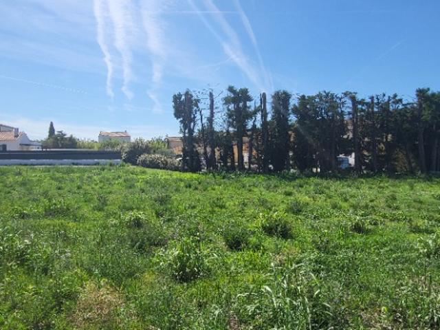 Terrain vente à Aix-en-Provence, Sénas