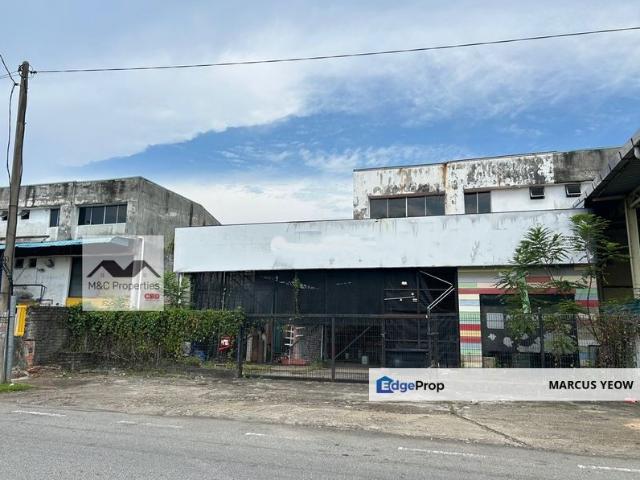 Warehouse for rent in Sendayan Village, Negeri Sembilan