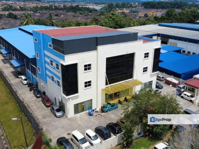 Warehouse for rent in Sendayan Village, Negeri Sembilan