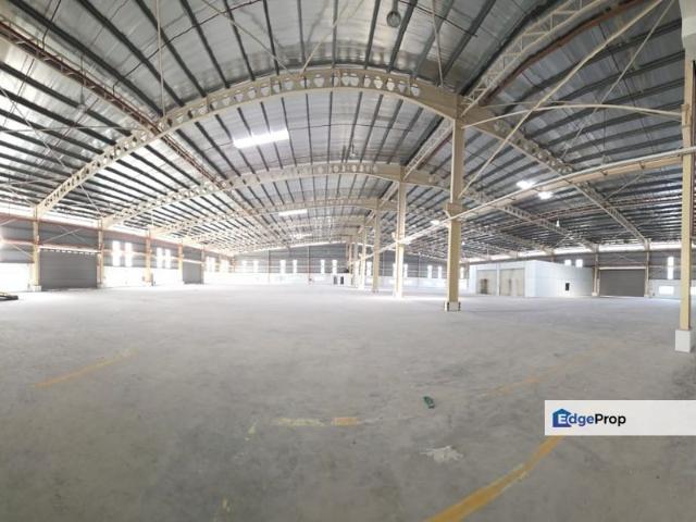 Warehouse for rent in Sendayan Village, Negeri Sembilan