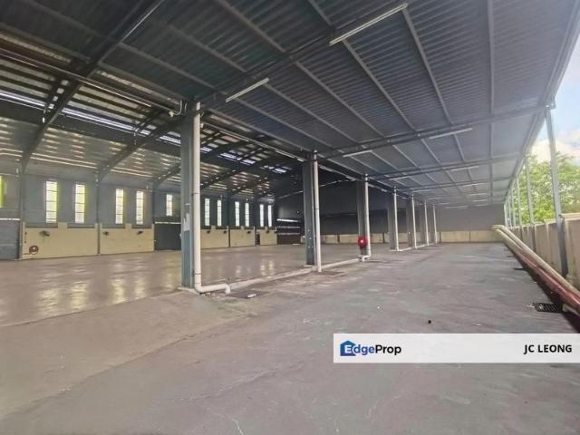 Warehouse for rent in Sendayan Village, Negeri Sembilan