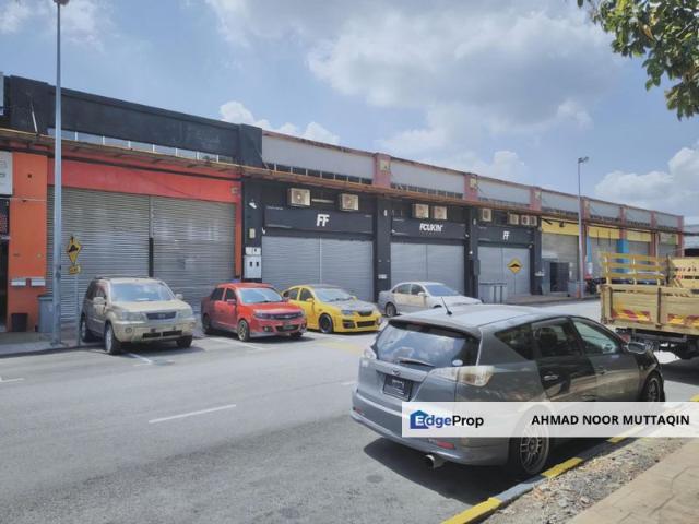 Warehouse for rent in Sendayan Village, Negeri Sembilan