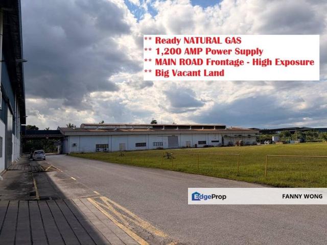 Warehouse for rent in Sendayan Village, Negeri Sembilan