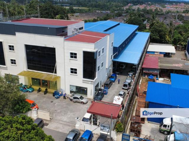 Warehouse for rent in Sendayan Village, Negeri Sembilan