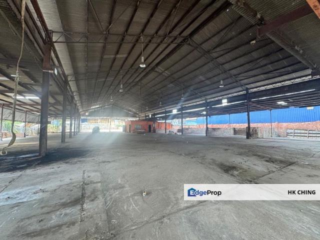 Warehouse for rent in Sendayan Village, Negeri Sembilan
