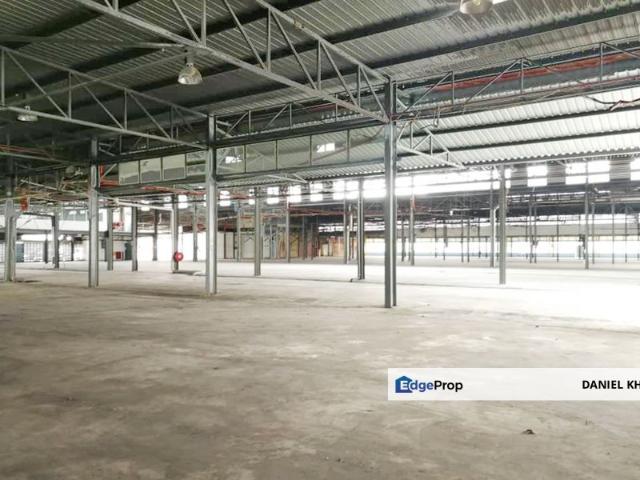 Warehouse for rent in Sendayan Village, Negeri Sembilan