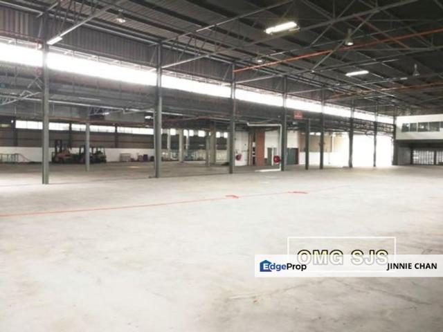 Warehouse for rent in Sendayan Village, Negeri Sembilan