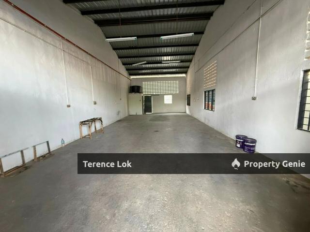 Warehouse for rent in Seremban