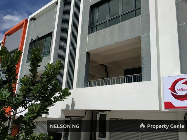 Shop Office for sale in Sendayan Village, Negeri Sembilan