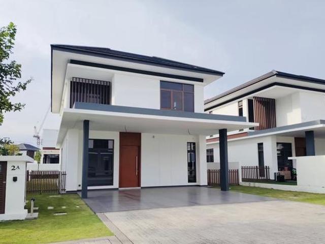Residential House for sale in Sendayan Village, Negeri Sembilan